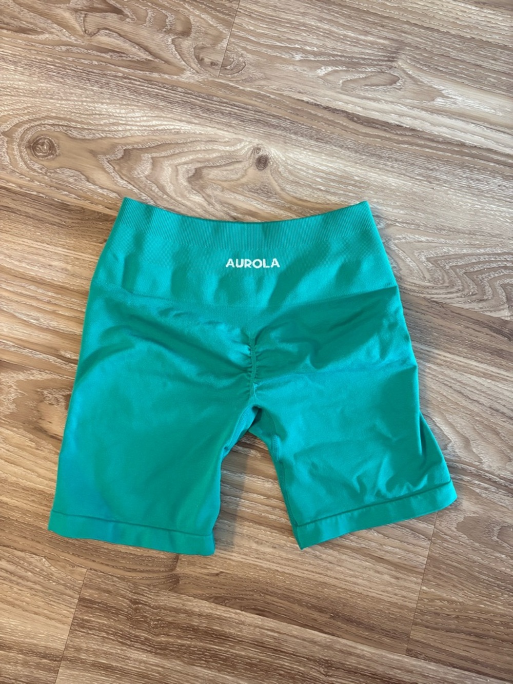 Aurola High-Waist BIKER SHORTS